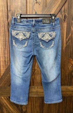Love Indigo Women Cropped Capri Jeans Sz 4